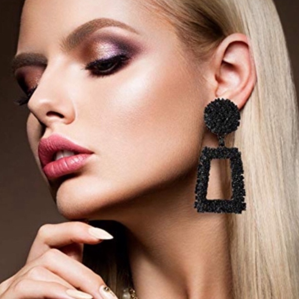Bey Black Textured Dangle Earrings